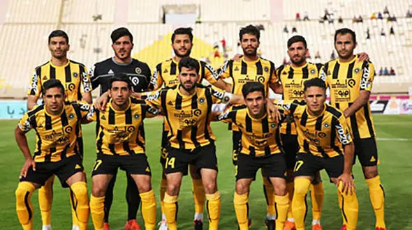 فهرست بازیکنان مدنظر قلعه‌نویی فاش شد/ ۳ ذوب‌آهنی در راه سپاهان/ «ژنرال» مسلمان را نمی‌خواهد 