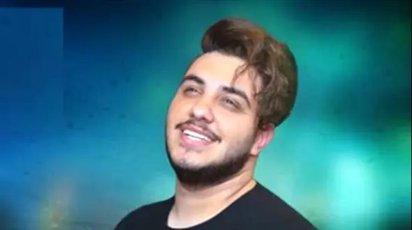 فیلم / موزیک ویدیو باشکوه  آرون افشار / آهنگ خط و نشان / بی من نتوانی این خط و نشان لبریزم از عشق آرامشِ جان + متن