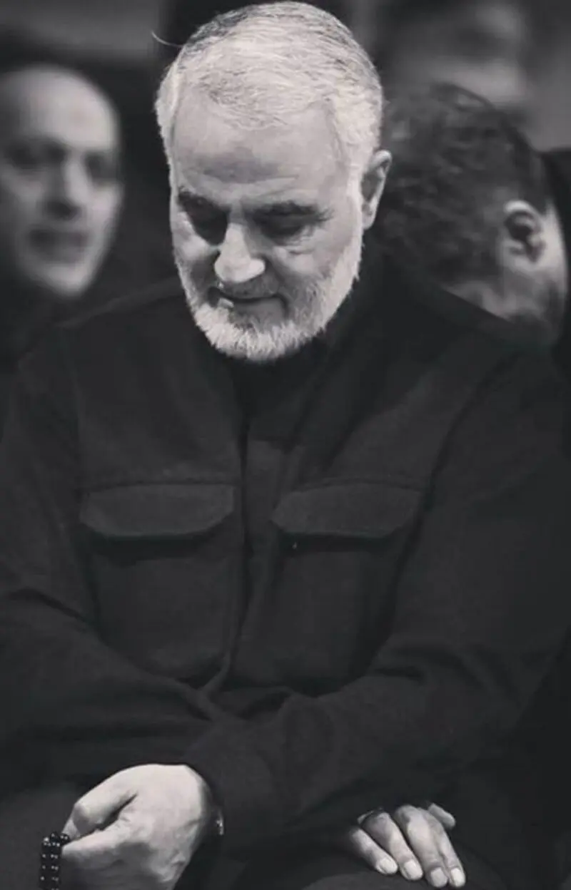 فرمانده ی شهید قاسم سلیمانی بنیانگذار جبهه مقاومت خاورمیانه و غرب آسیا پرافتخارترین نظامی ایرانی