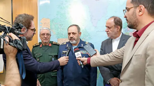 رونمایی از سامانه جامع اطلاعات جغرافیایی کشور توسط وزیر دفاع 