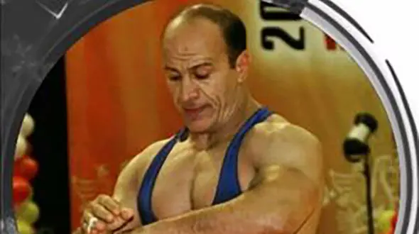 کشتی گیر سرشناس ایرانی با کرونا در گذشت + عکس