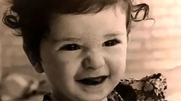 فیلم / این دختر کوچولو  جذاب ترین خانم بازیگر سریال پایتخت شد ! / فکر نکنم حدس بزنید کیست ؟!