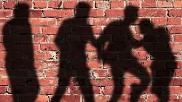 عقیم کردن 2 پسرخاله توسط 6 مرد بعد عروسی ! / رفتار وحشیانه در هند