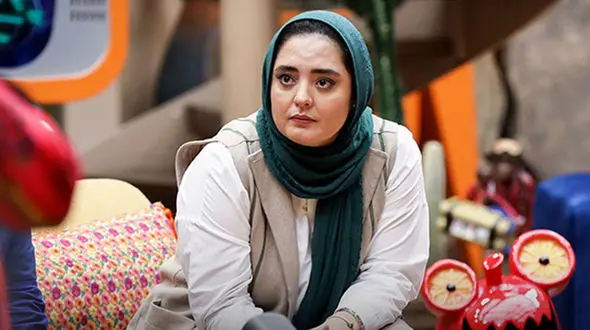 مات و مبهوت موندن نرگس محمدی از دیدن همزاد خودش/ چقدرم که شبیه همدیگه هستن!+عکس