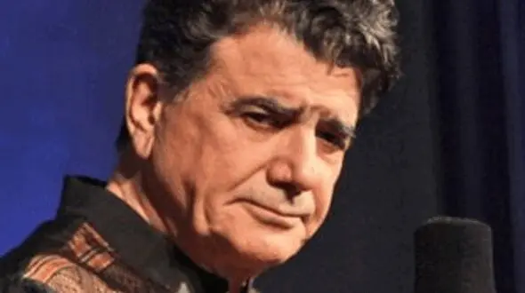  حضور خانواده استاد شجریان بر سر مزارش +عکس