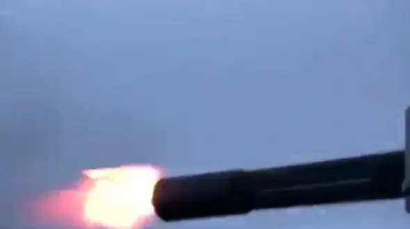 آزمایش سامانه دفاع نزدیک دریایی فالانکس + فیلم