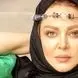 فیلم /  نگاهی به استایل دراماتیک و مونوکروم بهاره رهنما که چشمگیر و پرطرفدار شد؛ ترکیب دامن چرم براق؛ کت مشکی نواردوزی شده و کلاهی که محشر بود!