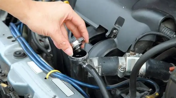 توصیه های ایمنی در نگهداری خودرو