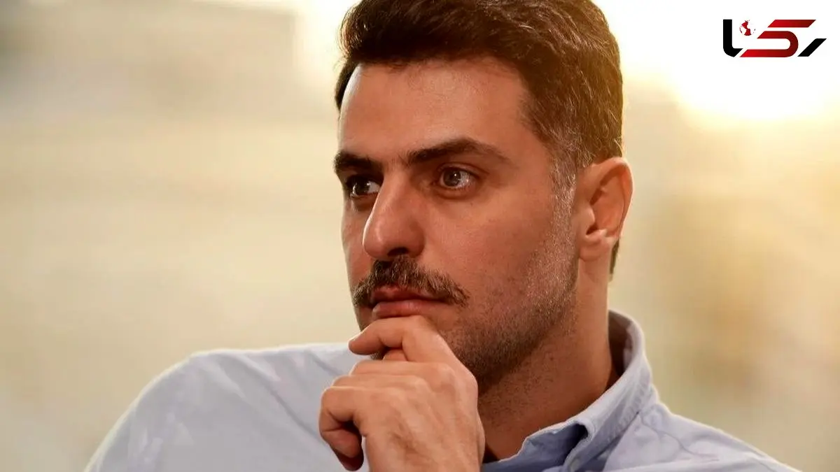 عاشقانه ای بی همتا از علی ضیا که اشکت رو در میاره، تشویق پشت صحنه برازنده این شعرخوانی بود/ می، می بیاور هی بیاور کِی سرم داغی!
ساقی عطش دارم رها کن مشتری‌ها را+ ویدئو